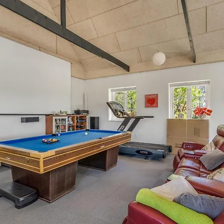 6 Bedroom Stunning In Ferienhaus *